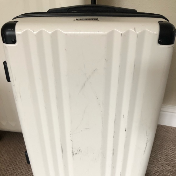 Calpak 2-piece luggage set - Picture 2 of 10